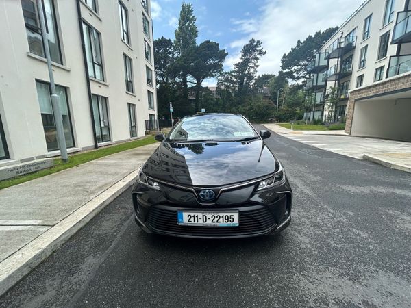 Toyota Corolla Saloon, Petrol Hybrid, 2021, Black