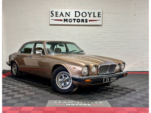 Daimler Other Saloon, Petrol, 1988, Brown