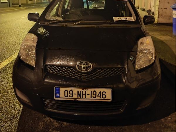 Toyota Yaris Hatchback, Petrol, 2009, Black