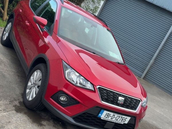 SEAT Arona SUV, Diesel, 2019, Red
