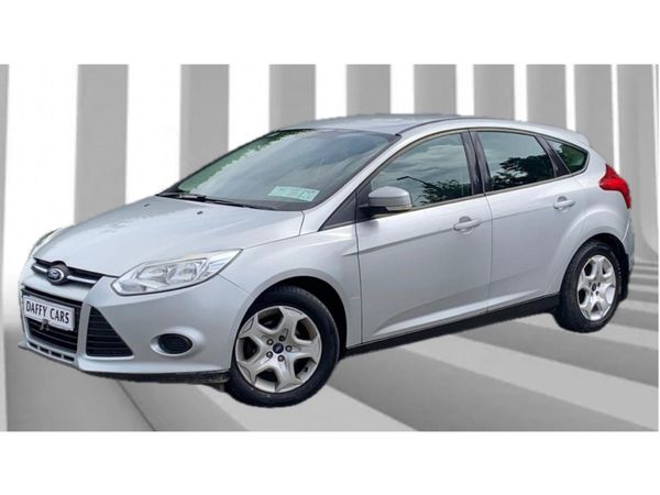 Ford Focus Hatchback, Diesel, 2012, Silver