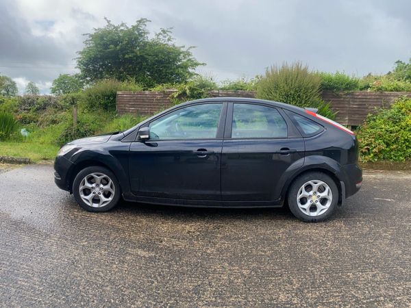 Ford Focus Hatchback, Petrol, 2008, Black