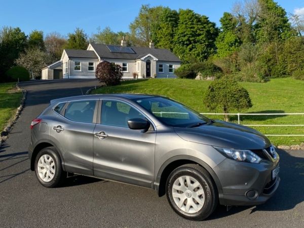 Nissan Qashqai SUV, Diesel, 2017, Grey