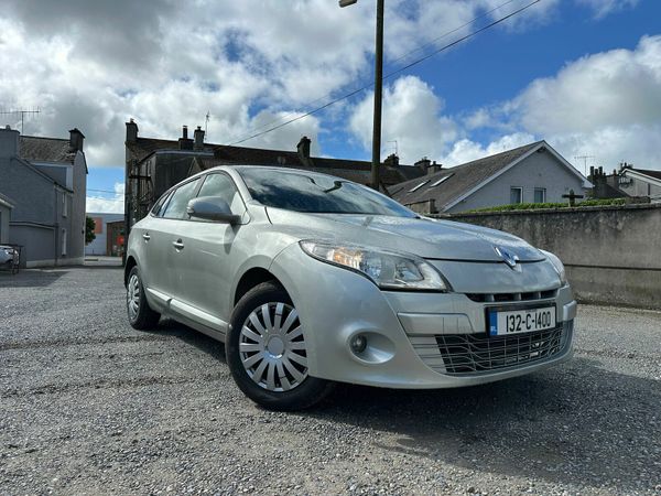 Renault Megane Estate, Diesel, 2013, Silver