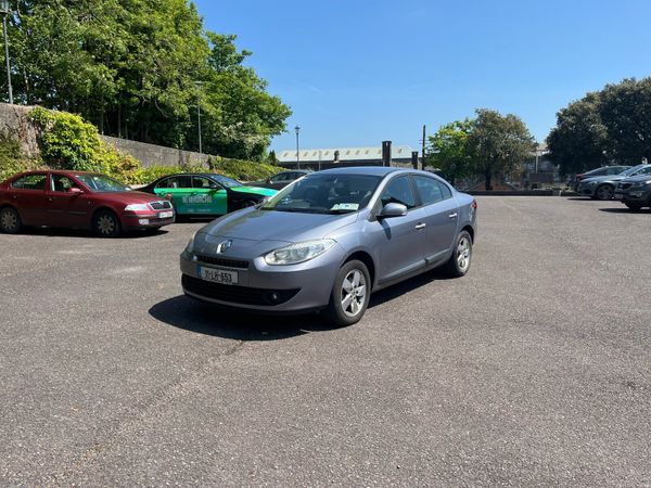 Renault Fluence Saloon, Diesel, 2011, Blue