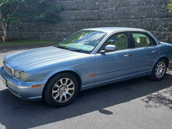 Jaguar XJ Saloon, Petrol, 2004, Blue