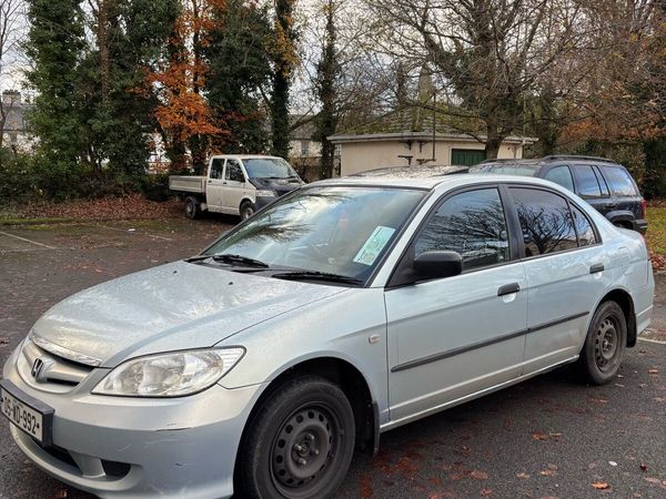 Honda Civic Saloon, Petrol, 2005, Silver