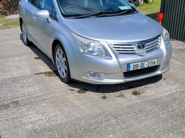 Toyota Avensis Saloon, Diesel, 2009, Silver