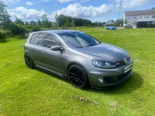 Volkswagen Golf Hatchback, Petrol, 2009, Grey