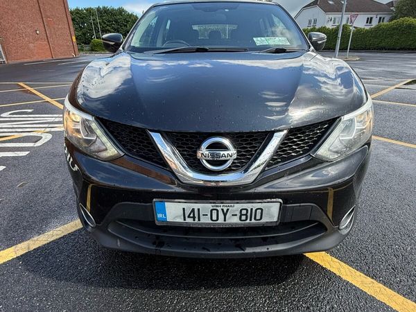 Nissan Qashqai Hatchback, Diesel, 2014, Black