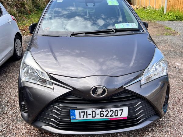 Toyota Vitz Hatchback, Petrol, 2017, Grey