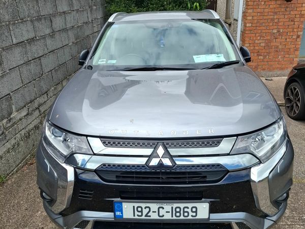 Mitsubishi Outlander SUV, Petrol Plug-in Hybrid, 2019, Grey