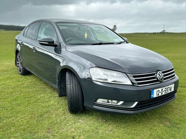 Volkswagen Passat Saloon, Diesel, 2012, Grey