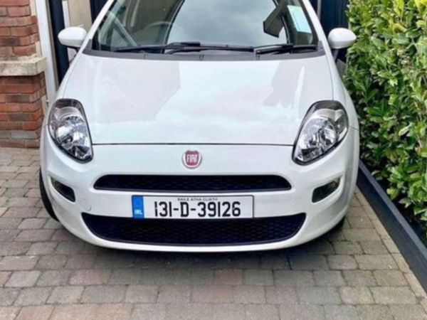 Fiat Punto Hatchback, Petrol, 2013, White