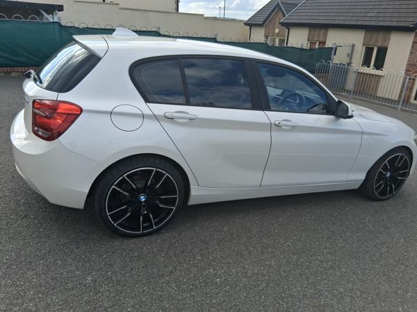 BMW 1-Series Hatchback, Diesel, 2015, White