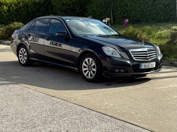 Mercedes-Benz E-Class Saloon, Diesel, 2011, Black