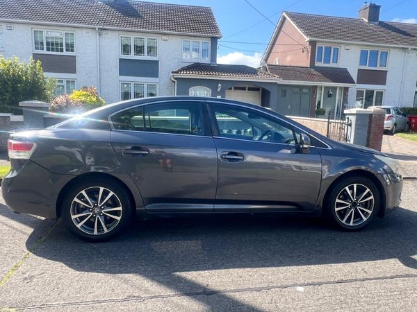 Toyota Avensis Saloon, Diesel, 2009, Grey
