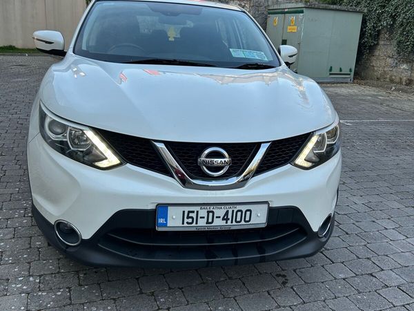 Nissan Qashqai Hatchback, Diesel, 2015, White