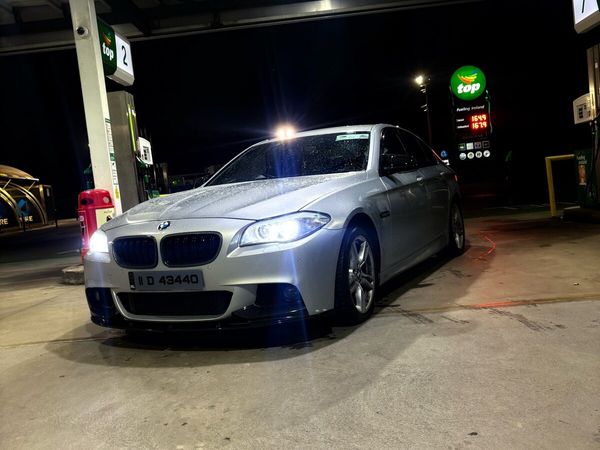 BMW 5-Series Saloon, Diesel, 2011, Silver