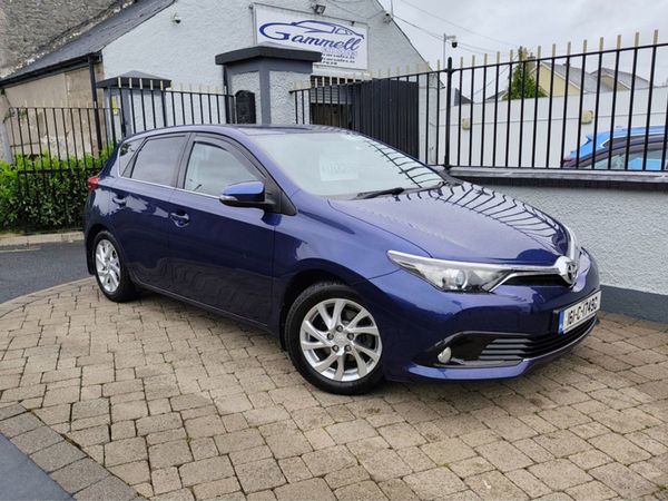 Toyota Auris Hatchback, Petrol, 2016, Blue