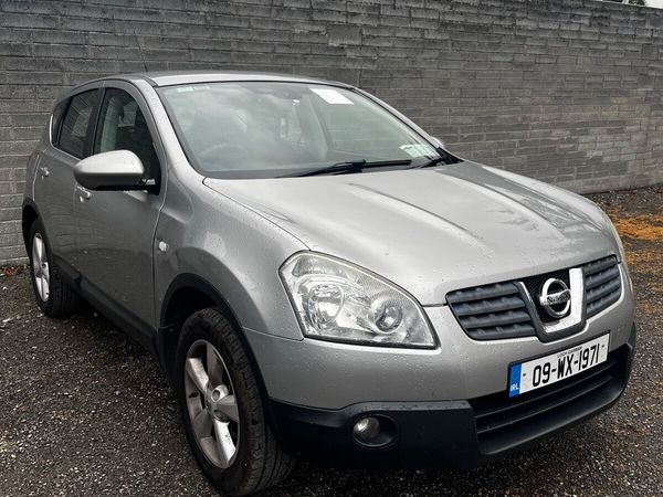 Nissan Qashqai Hatchback, Petrol, 2009, Silver
