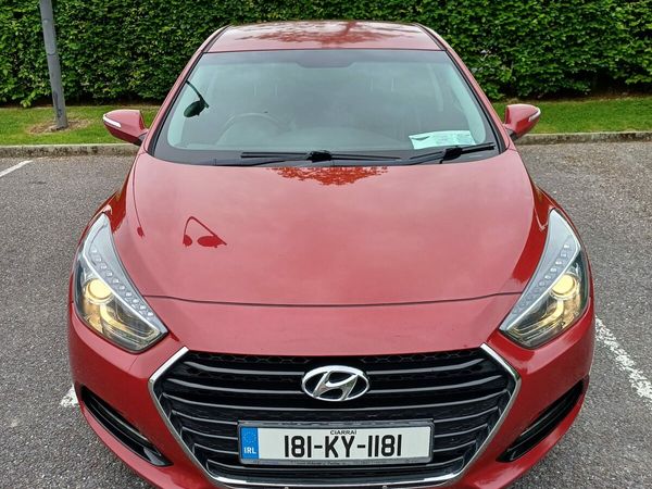 Hyundai i40 Saloon, Diesel, 2018, Red