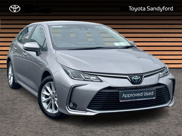 Toyota Corolla Saloon, Hybrid, 2019, 