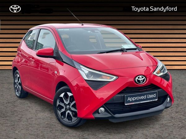 Toyota Aygo Hatchback, Petrol, 2018, Red