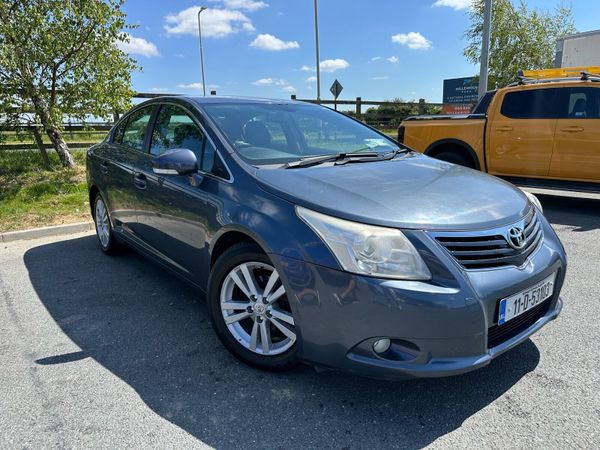 Toyota Avensis Saloon, Petrol, 2011, Blue
