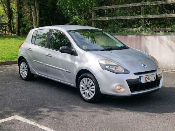 Renault Clio Hatchback, Ethanol Petrol, 2010, Silver
