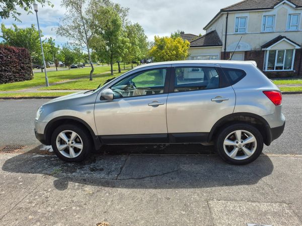 Nissan Qashqai Hatchback, Diesel, 2010, Silver