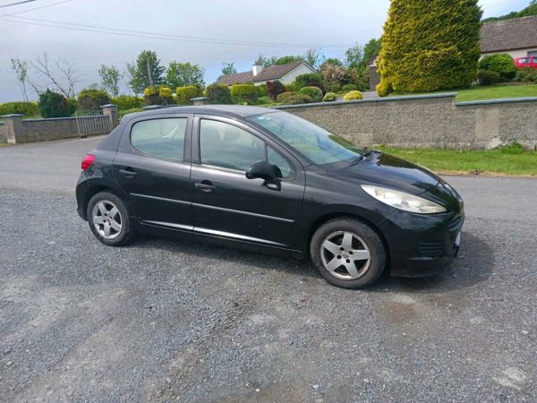 Peugeot 207 Hatchback, Diesel, 2010, Black