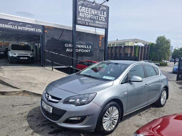 Opel Astra Hatchback, Diesel, 2015, Silver