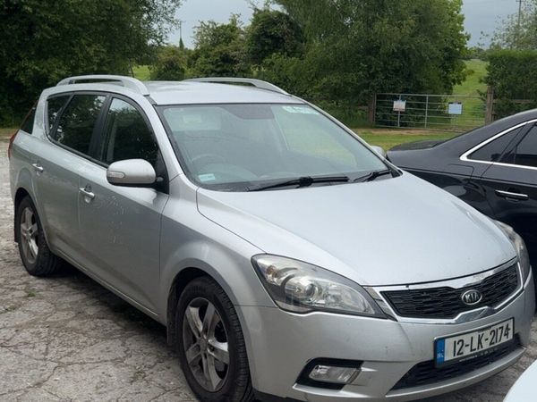 Kia Ceed MPV, Diesel, 2012, Silver