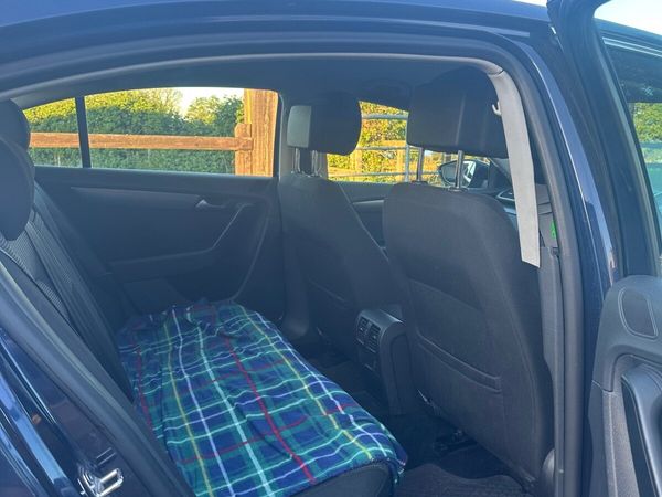 Volkswagen Passat Saloon, Diesel, 2014, Blue