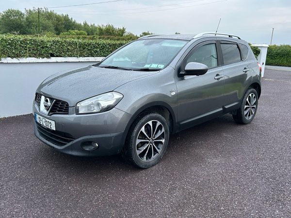 Nissan Qashqai Hatchback, Diesel, 2012, Grey