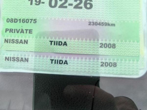 Nissan Tiida Saloon, Petrol, 2008, Gold