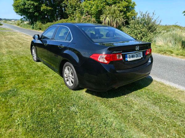 Honda Accord Saloon, Diesel, 2011, Black