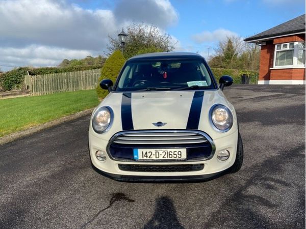 Mini Cooper Hatchback, Diesel, 2014, White