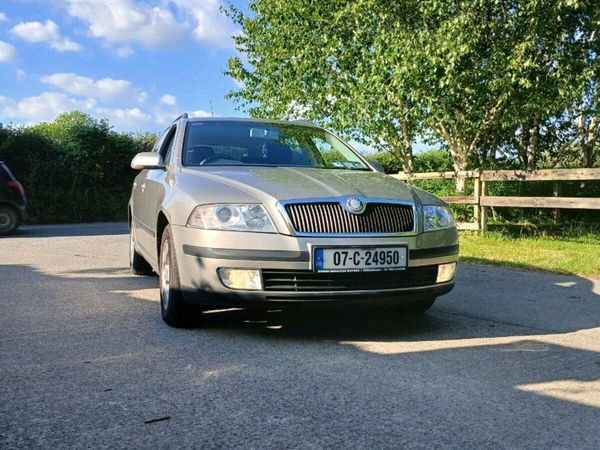 Skoda Octavia Estate/Jeep, Diesel, 2007, Beige