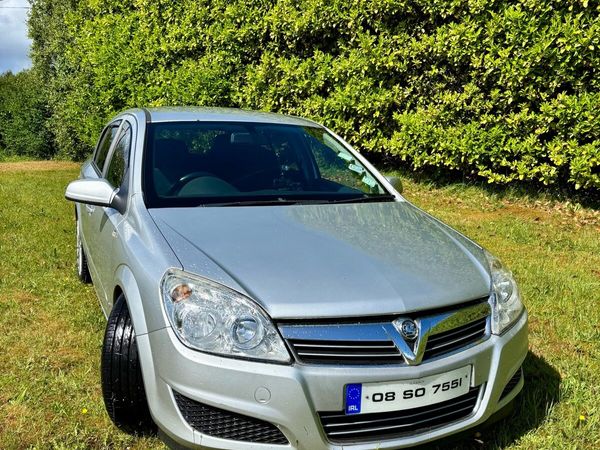 Vauxhall Astra Hatchback, Diesel, 2008, Silver