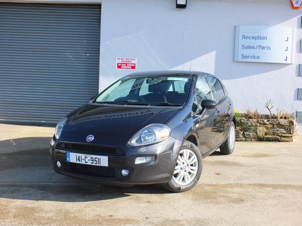 Fiat Punto Hatchback, Petrol, 2014, Black