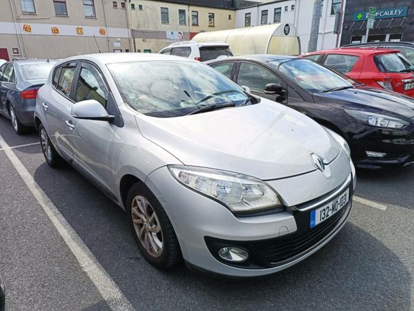 Renault Megane Hatchback, Diesel, 2013, Silver
