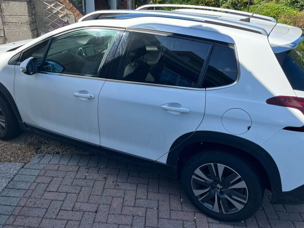 Peugeot 2008 Estate, Diesel, 2019, White