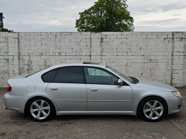 Subaru Legacy Saloon, Petrol, 2007, Silver