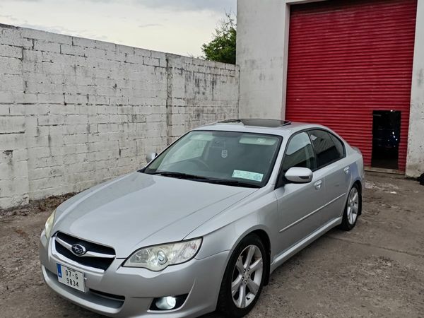 Subaru Legacy Saloon, Petrol, 2007, Silver