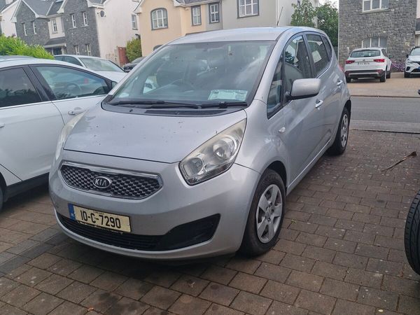 Kia Venga MPV, Diesel, 2010, Silver