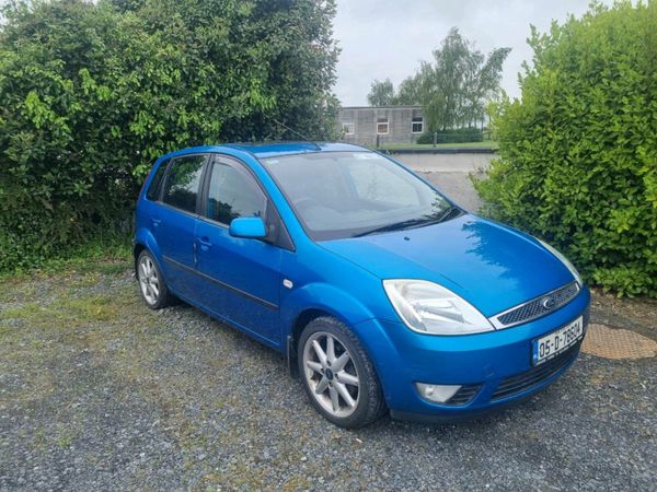 Ford Fiesta Hatchback, Petrol, 2005, Blue