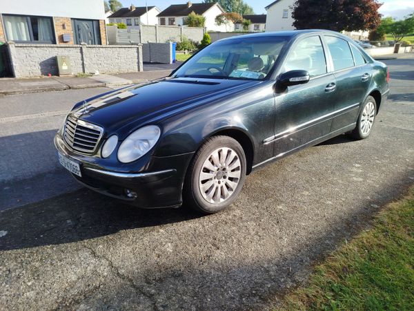Mercedes-Benz E-Class Saloon, Petrol, 2003, Black