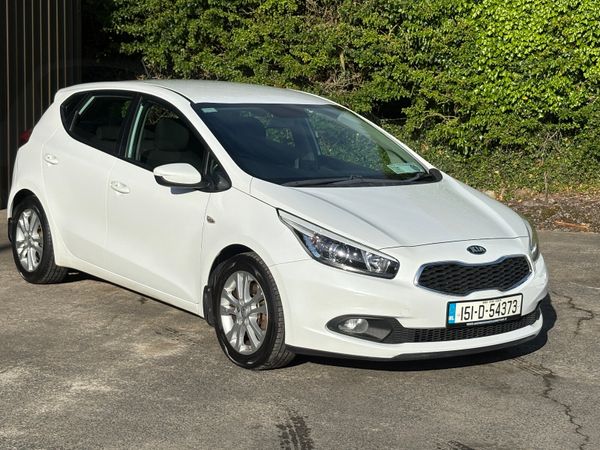 Kia Ceed Hatchback, Petrol, 2015, White